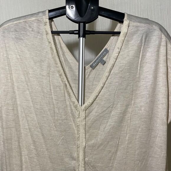 Daniel Rainn Shirt Women's Medium Cream V-Neckline Front Back Sleeveless Airy - Picture 3 of 8